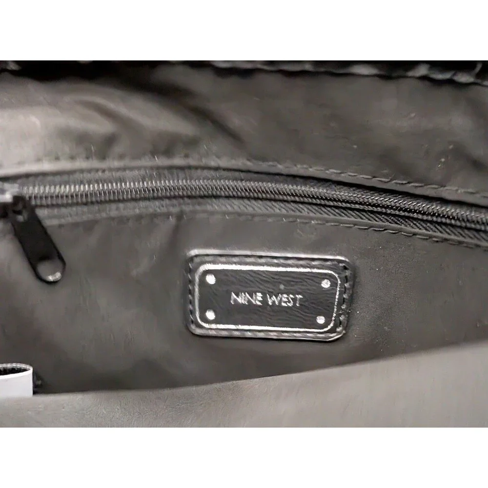 Nine West Zippered Top Crossbody Bag Purse Black Faux Leather Adjustable Strap